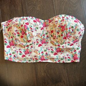 NWT CROPPED FLORAL STRUCTURED TUBE TOP, SCRUNCH BACK SIZE M